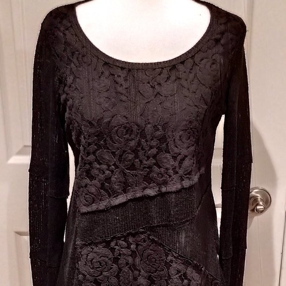 SMALL Black Pullover Sweater with Scoop Neck and Lacy Front - Picture 1 of 4